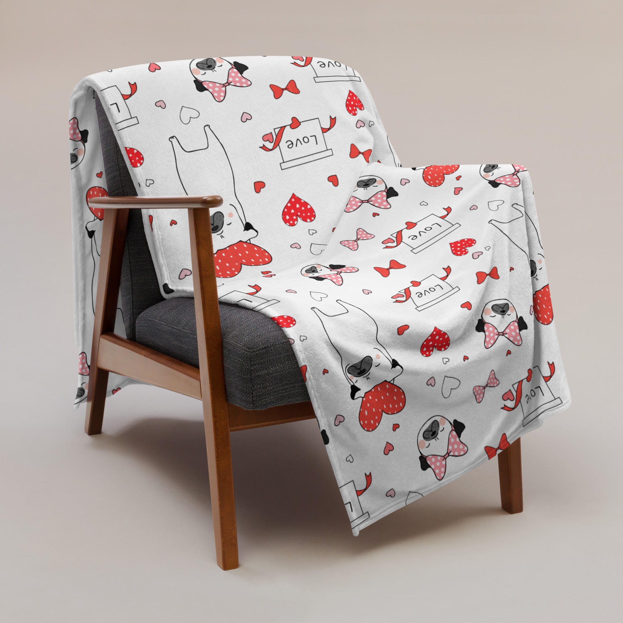 "pugs and hearts" throw blanket